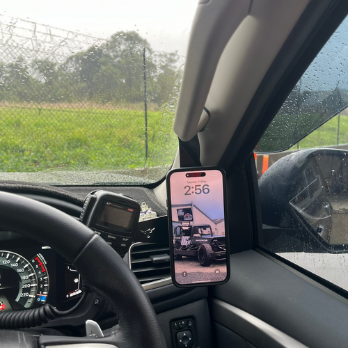 Scrub King Phone and UHF Mount - Mitsubishi Triton MR